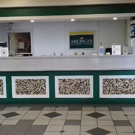 Budgetel Inn And Suites Бирмингам Екстериор снимка