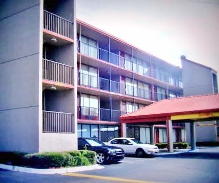 Budgetel Inn And Suites Бирмингам Екстериор снимка